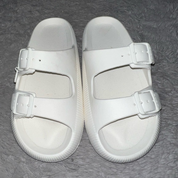 rhinestone bebe slides - Picture 3 of 3